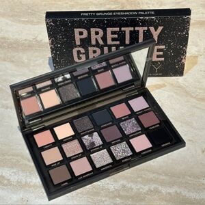 Huda Beauty Pretty Grunge Eyeshadow Palette